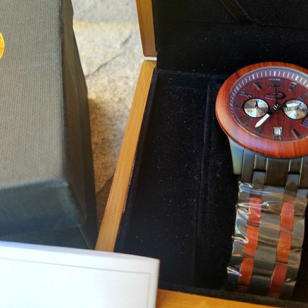 NEW!! Made in USA Waves Men's Watch - Picture 6 of 8